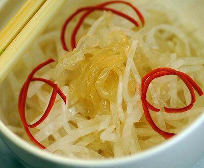 買來(lái)的 海蜇太咸了怎么辦 泡了一下午,尼瑪 還是很咸啊